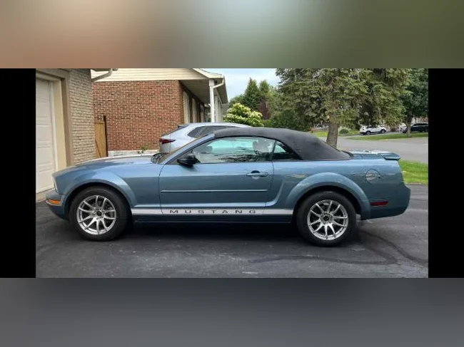 Mustang decapotable V6 Premium thumbnail 4