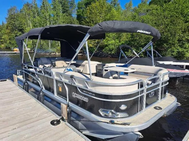 Ponton princecraft vectra 2019 avec remorque