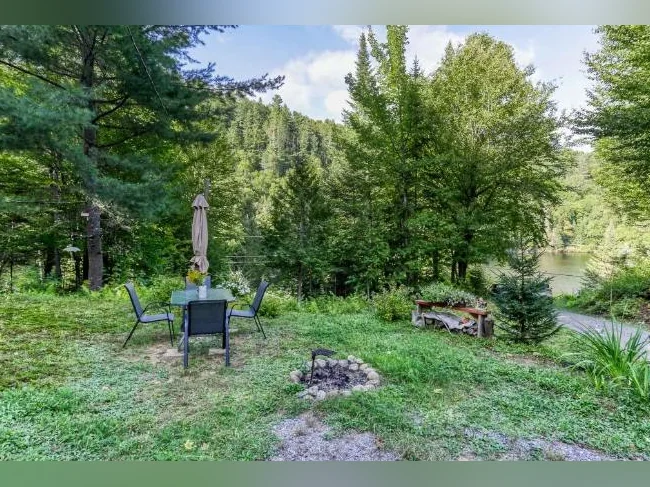 Chalet 3 saisons à vendre à 1h30 de Trois-Rivières thumbnail 3