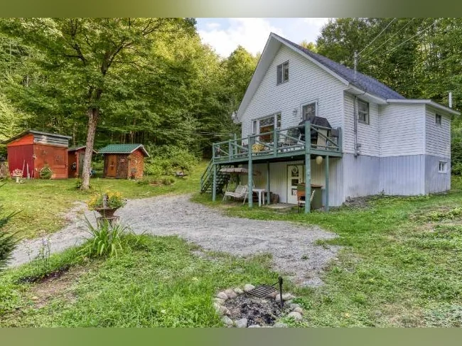Chalet 3 saisons à vendre à 1h30 de Trois-Rivières