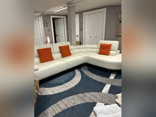 Sofa en cuir blanc en excellente condition