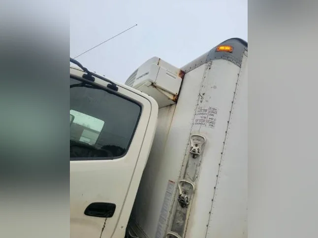 Hino 195 2016 – Camion Réfrigéré 16 pi – Thermo King – Prêt à travailler thumbnail 7