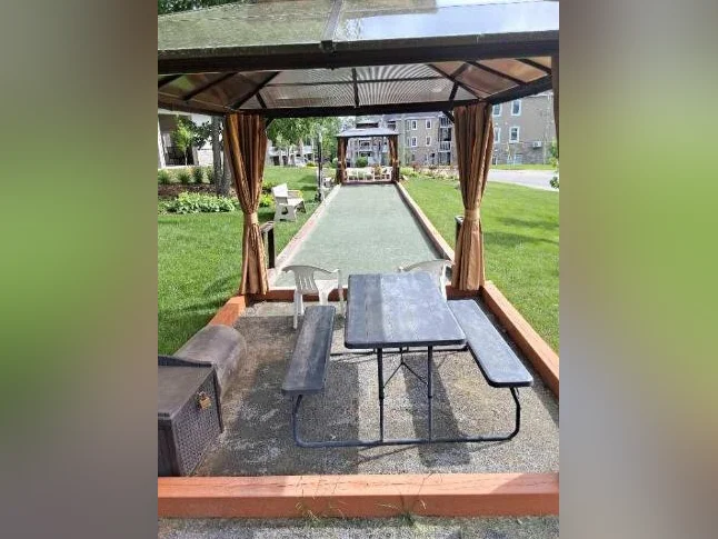 Superbe condo à excellent rapport qualité-prix dans les basses Laurentides thumbnail 4