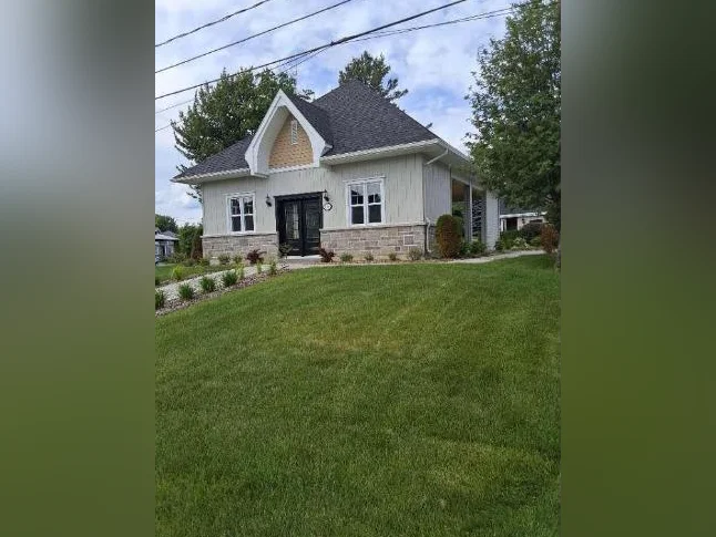 Superbe condo à excellent rapport qualité-prix dans les basses Laurentides thumbnail 3