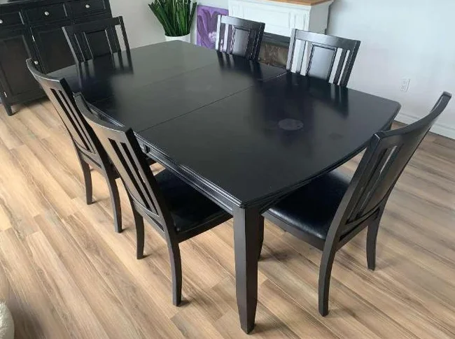 (À Donner) Ensemble Salle à Manger - Table Extensible 78" + 6 Chaises en Bois thumbnail 2