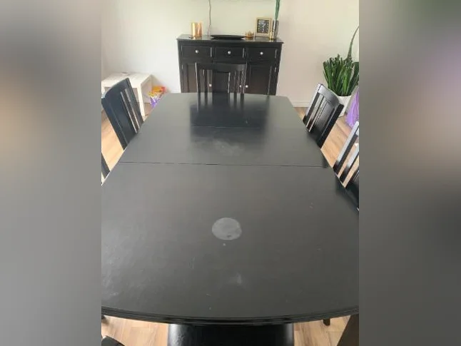 (À Donner) Ensemble Salle à Manger - Table Extensible 78" + 6 Chaises en Bois thumbnail 3