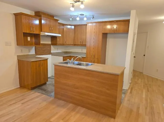 Condo 4 1/2 à louer - Brossard - Dix30 thumbnail 3