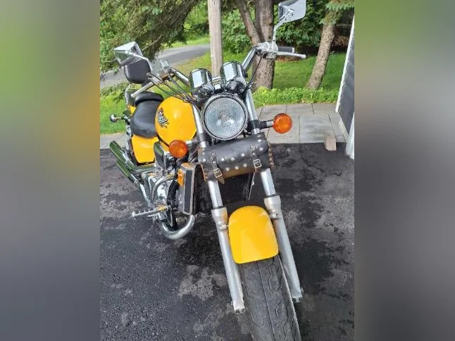 Honda Magna 750 thumbnail 8