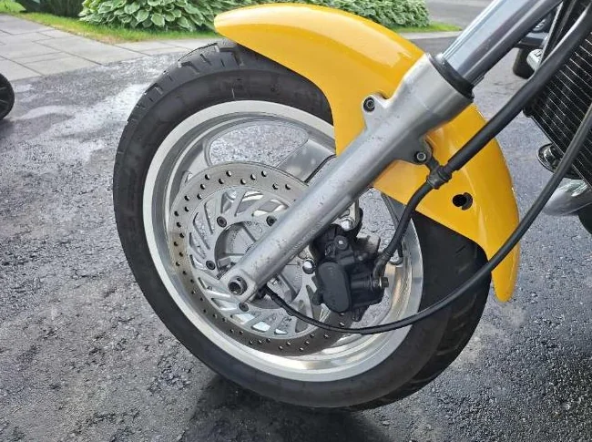 Honda Magna 750 thumbnail 6