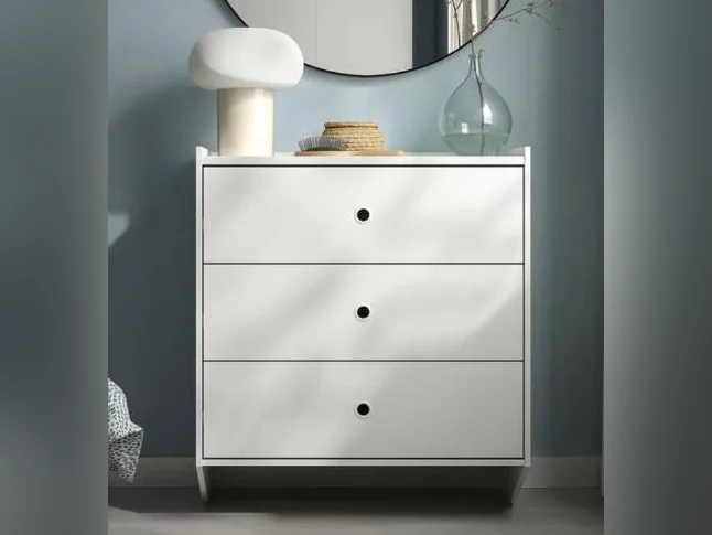 À vendre 2 commodes IKEA à accrocher au mur thumbnail 2
