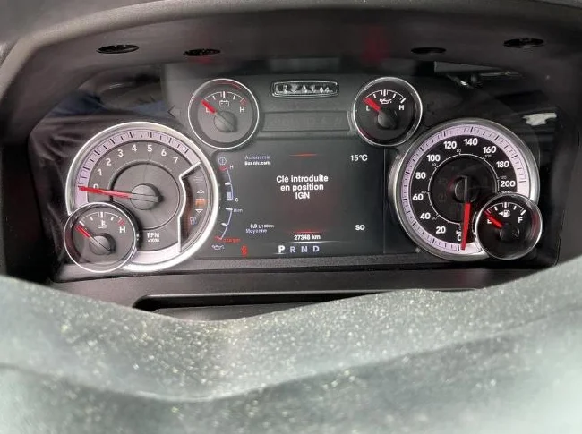 Camion very clean, 2020, 5.7 HEMI, 6 places, 4X4. Mon cell.819-829-8097 thumbnail 5