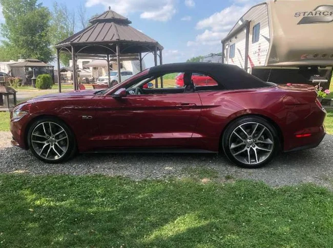 2015 Ford Mustang GT Premium Cabriolet V8 5.0 Litres 422 HP 57225Km