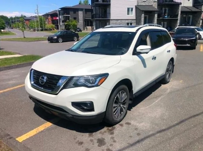 nissan pathfinder ls thumbnail 10
