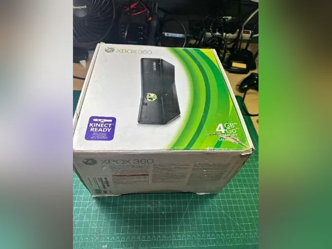 Xbox 360 S modifié avec RGH3 thumbnail 7