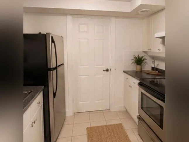 🏡 À LOUER | TOURAINE – GATINEAU ✨ Appartement entièrement rénové • Tout inclus • 1 chambre + pièce polyvalente thumbnail 4