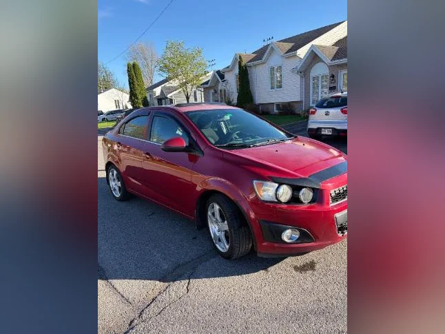 Chevrolet Sonic 2015. LT thumbnail 3