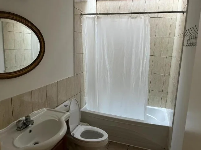 Chambre à louer pour hommes thumbnail 4