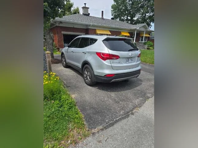 Santa Fe 2015 2.0L turbo thumbnail 2