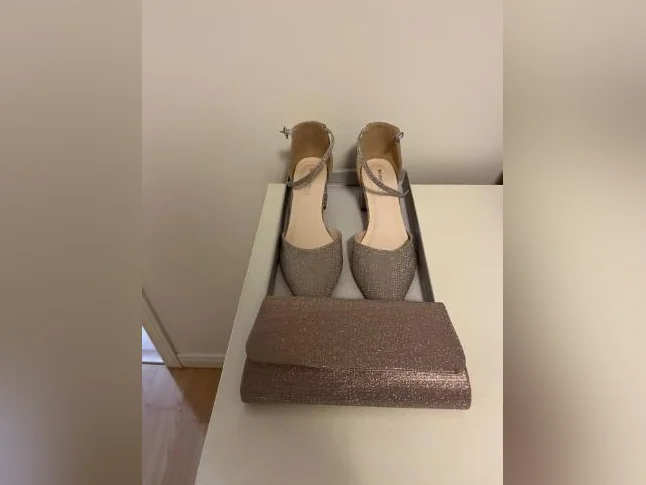Souliers et sac à main