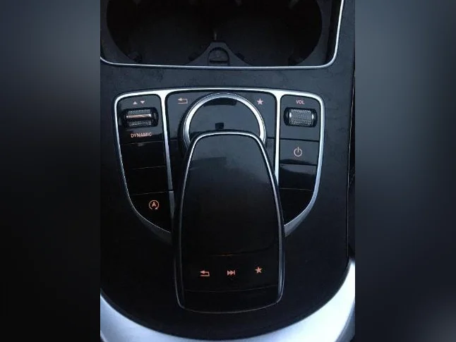 Mercedes C300 thumbnail 8