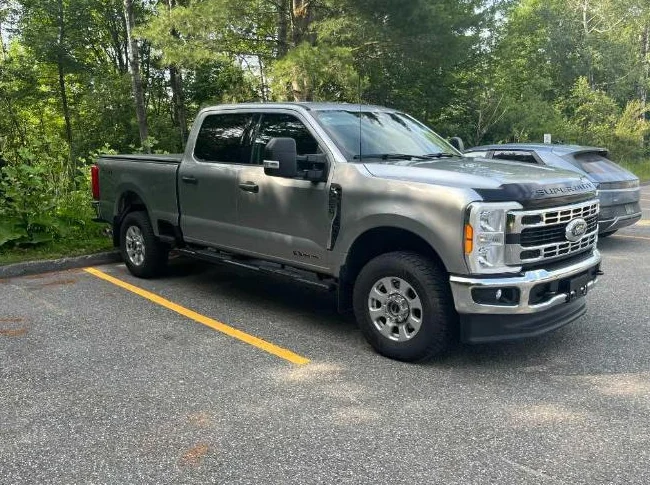 FORD 250 XLT 2023
