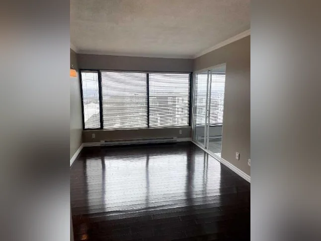CONDO 4 1/2 thumbnail 5