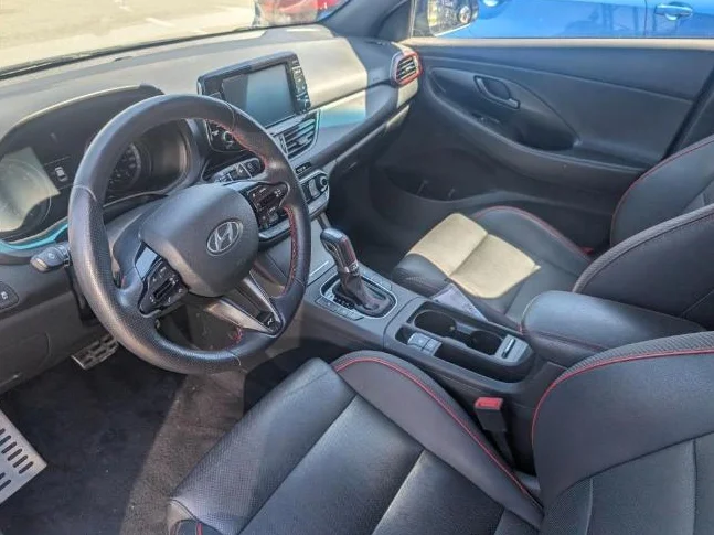 Hyundai elantra gt thumbnail 5