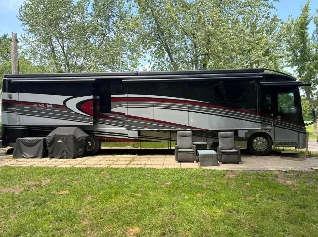 Winnebago Grand Tour 2017 45RL