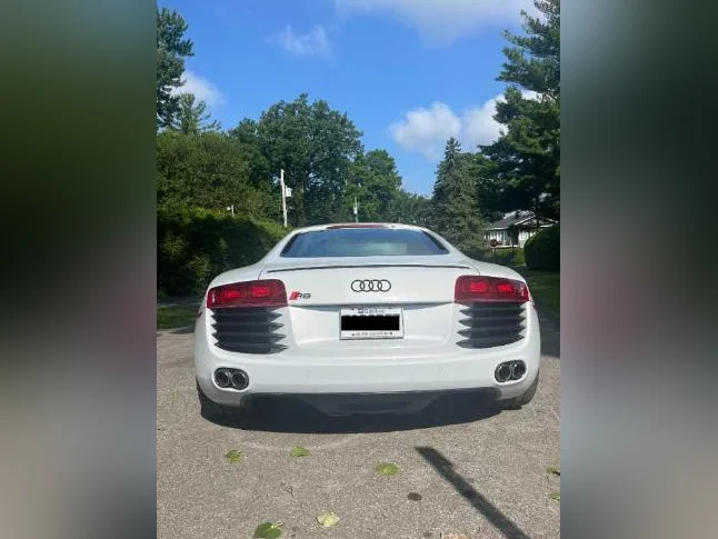 Superbe Audi R8 **MANUELLE** 6-vitesses (gated) 2012 V8 4.2L Coupe thumbnail 4