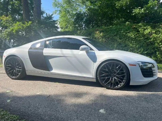 Superbe Audi R8 **MANUELLE** 6-vitesses (gated) 2012 V8 4.2L Coupe thumbnail 3