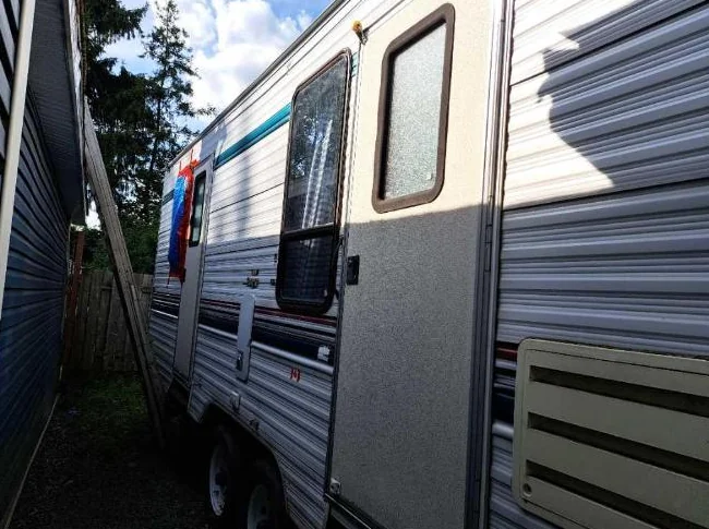 Roulotte Sunline Saturn 1997 T-28SS 28 pieds