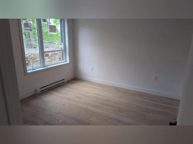 Nouvelle appartement à louer - 58 rue Latour thumbnail 6