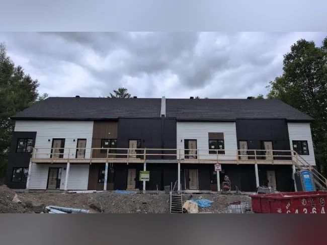 Nouvelle appartement à louer - 58 rue Latour
