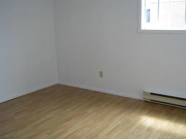 4 1/2 Logement Granby thumbnail 6