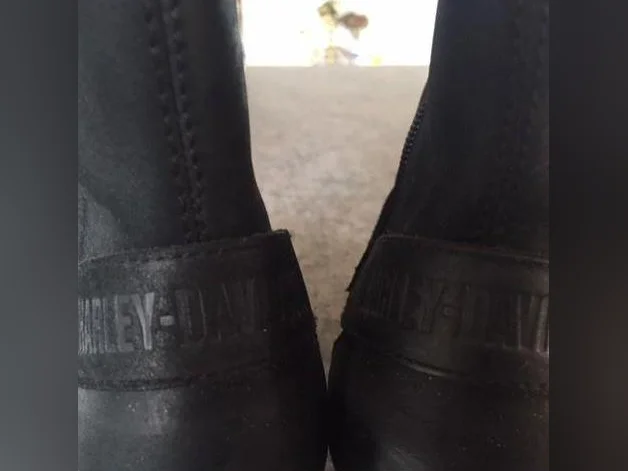 Bottes Harley très propre, grandeur 7-8 thumbnail 3