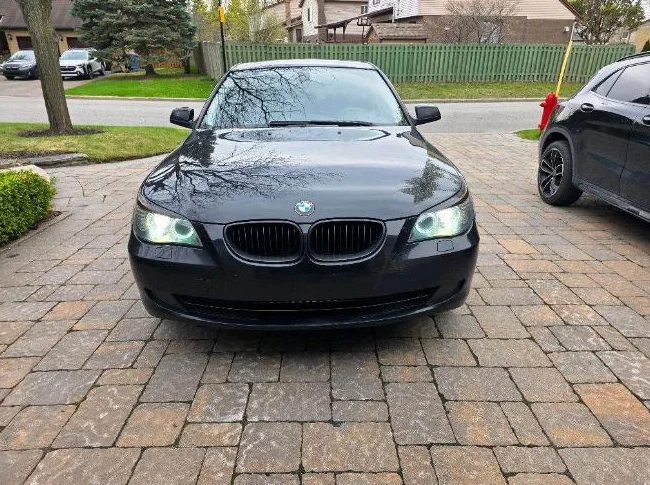 BMW 2010 528 Xi SEDAN thumbnail 8