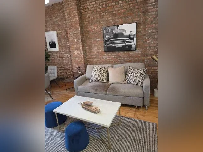 For Rent: Charming Fully Furnished 3 1/2 on Crescent Street, Montreal
