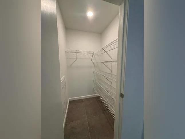 Condo locatif à louer thumbnail 5