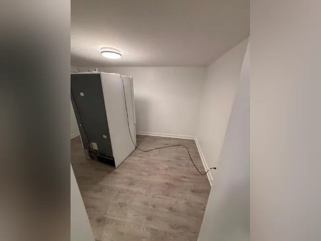 Draywall Repair, Taping, Plastering & Painting thumbnail 7