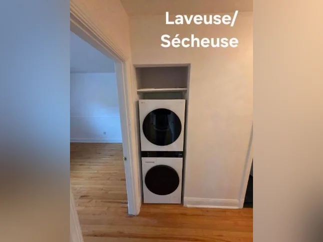 Haut de duplex 5 1/2 avec terrasse thumbnail 9
