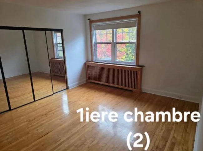 Haut de duplex 5 1/2 avec terrasse thumbnail 7