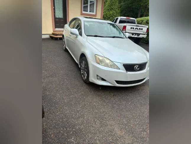 Lexus is250 2007 thumbnail 3