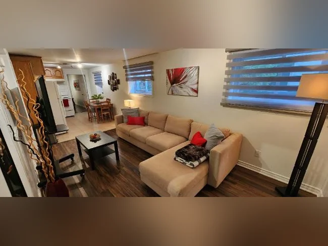 ROSEMONT - MAINTENANT – TOUT CECI MEUBLÉ- Neuf 3 1/2 – BACHELOR thumbnail 3