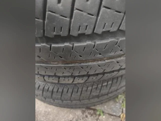 185-60R15x4 pneus été Firestone, très bon état thumbnail 4