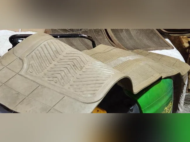 6 TAPIS D AUTOS POUR MINI FOURGONNETTE MONTANA SV6 thumbnail 3