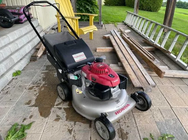 Tondeuse Honda GCV160 excellent état