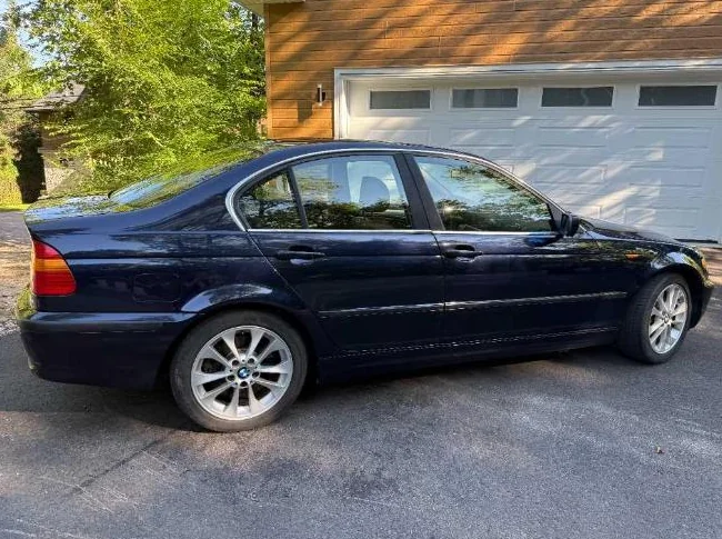 BMW 330Xi 2004 thumbnail 3