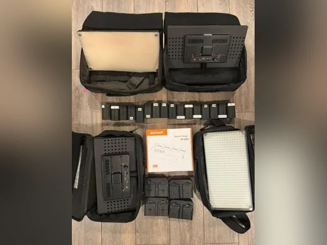 Ensemble de 4 panneaux d’éclairage vidéo LED508A – Kit complet