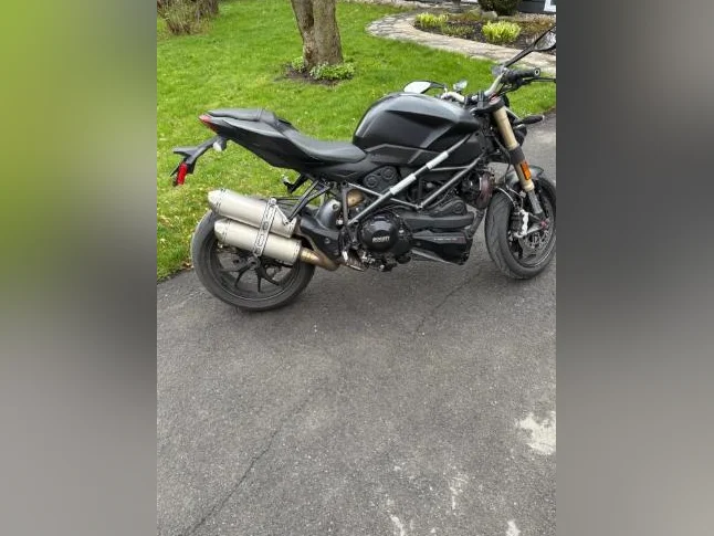 Ducati thumbnail 4