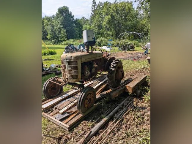 tracteur farmall1947 thumbnail 2